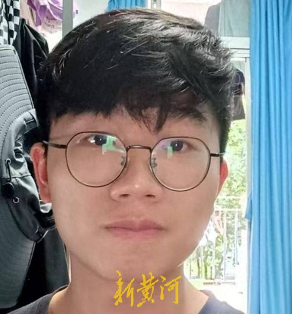 welcome皇冠注册_重庆一在读研究生凌晨到江边welcome皇冠注册,失联9天仍无音讯!出事前还在准备毕业答辩