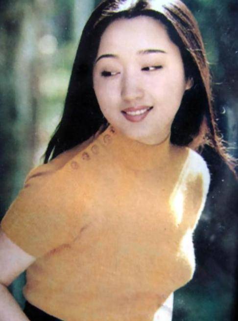 welcome皇冠注册_隐瞒了28年后welcome皇冠注册,杨钰莹终于坦白:如果当年接受毛宁,现在早已当妈