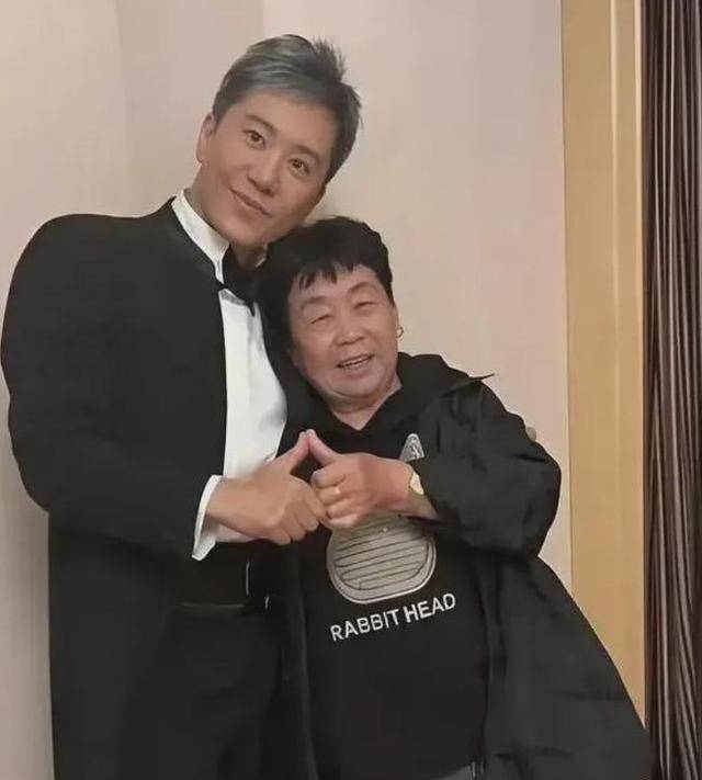 welcome皇冠注册_隐瞒了28年后welcome皇冠注册,杨钰莹终于坦白:如果当年接受毛宁,现在早已当妈